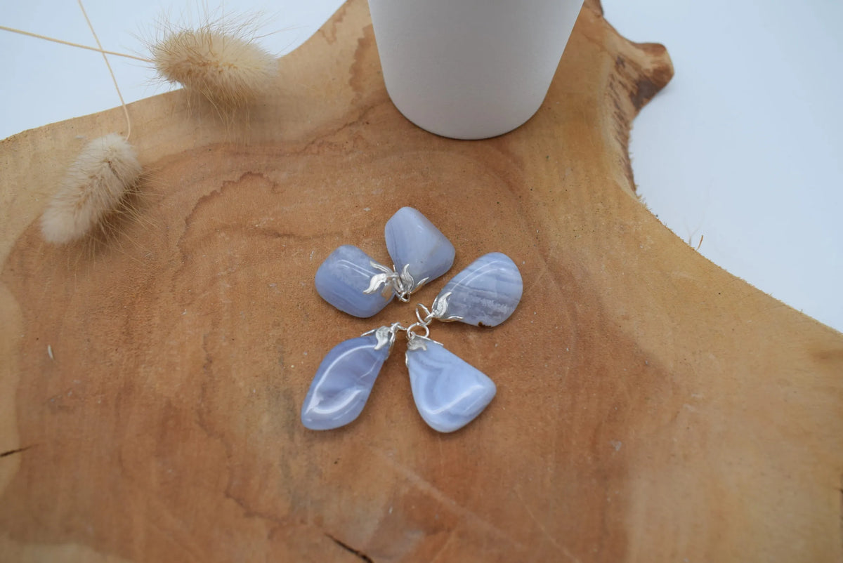 Blauwe chalcedoon hanger